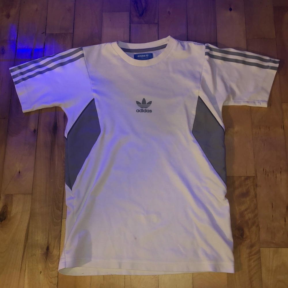 Adidas t shirt